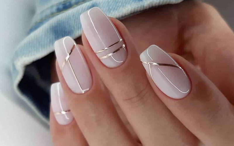 Top 7 mẫu nail đơn giản sang trọng cho nàng thêm ấn tượng