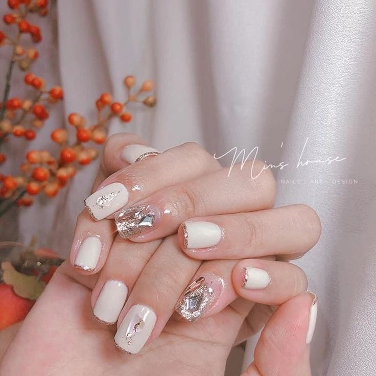 100+ Kiểu nail màu nước gạo mang đến vẻ đẹp sang trọng