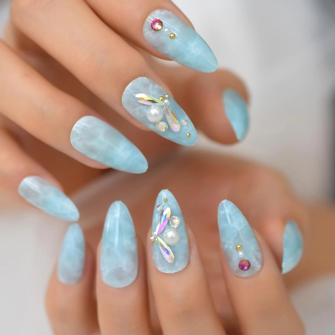 15 Mẫu nail đơn giản sang trọng đẹp nhất cho nàng - Làm đẹp - Việt Giải Trí