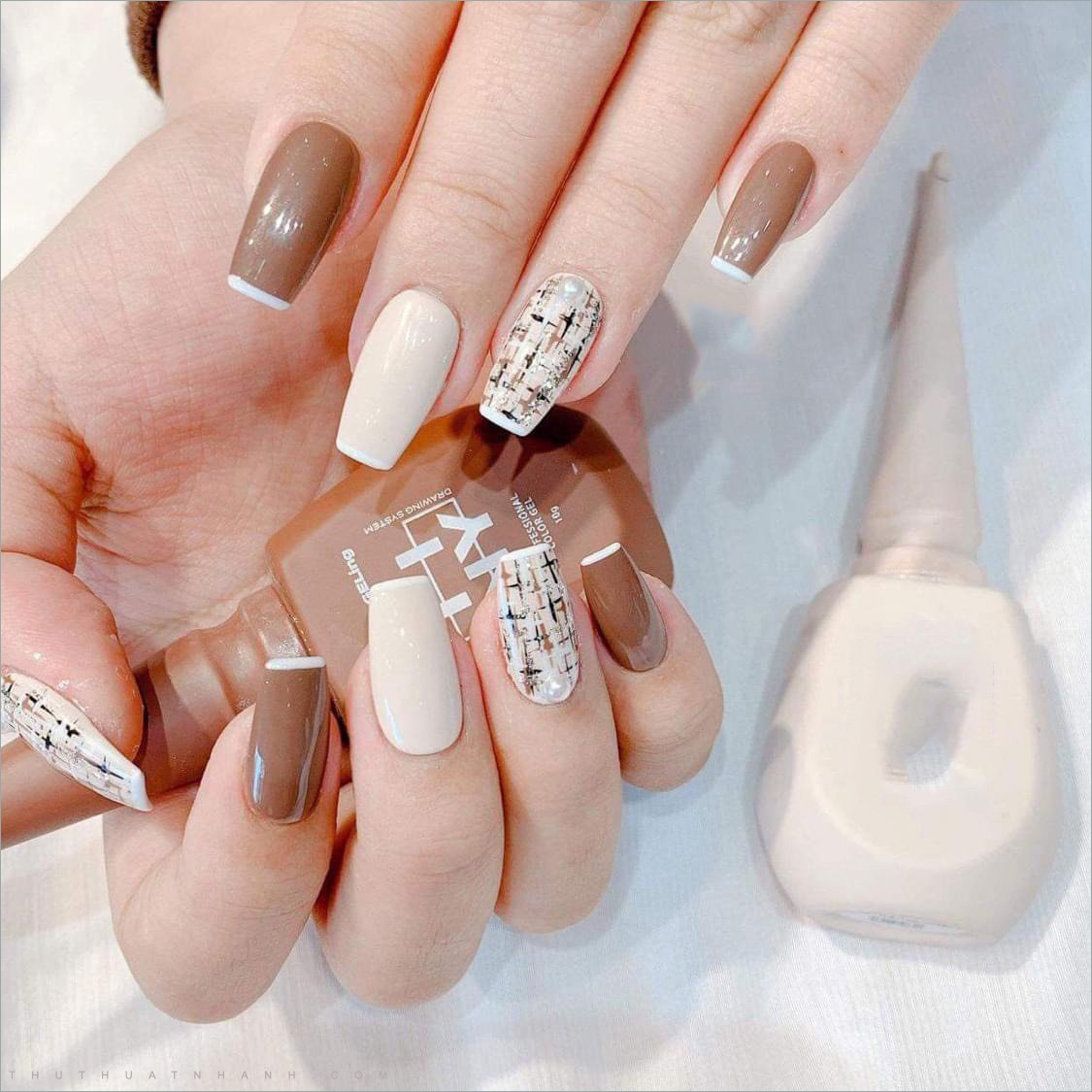 Mẫu Nail Đơn Giản Sang Trọng, Quý Phái, Cực Xinh Đẹp