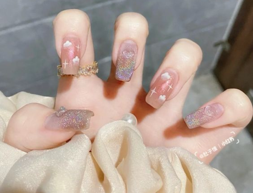 Nail ombre tráng gương lạ mắt