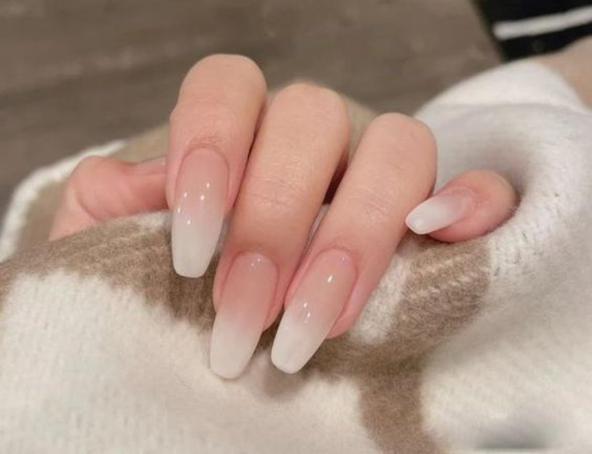 Mẫu coffin nail ombre