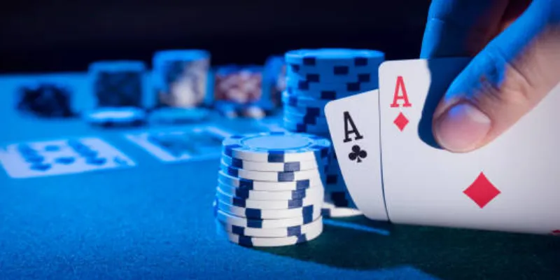 Cách chơi bài poker 7 lá đơn giản cho người mới bắt đầu