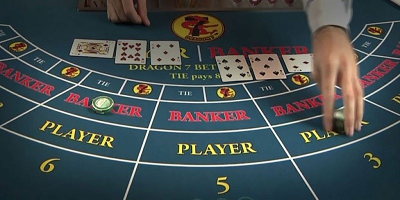 Đầu tiên hãy hiểu luật chơi bài Baccarat