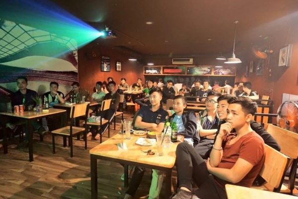 Kinh doanh mô hình quán cafe bóng đá liệu có HIỆU QUẢ? – Bardeli Academy