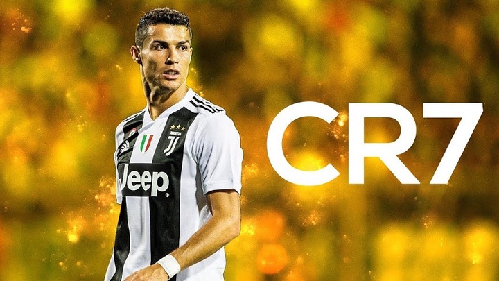 Cristiano Ronaldo có biệt danh CR7 khi nào?