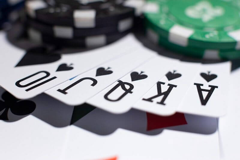 Hướng dẫn luật chơi Blackjack cho người mới bắt đầu