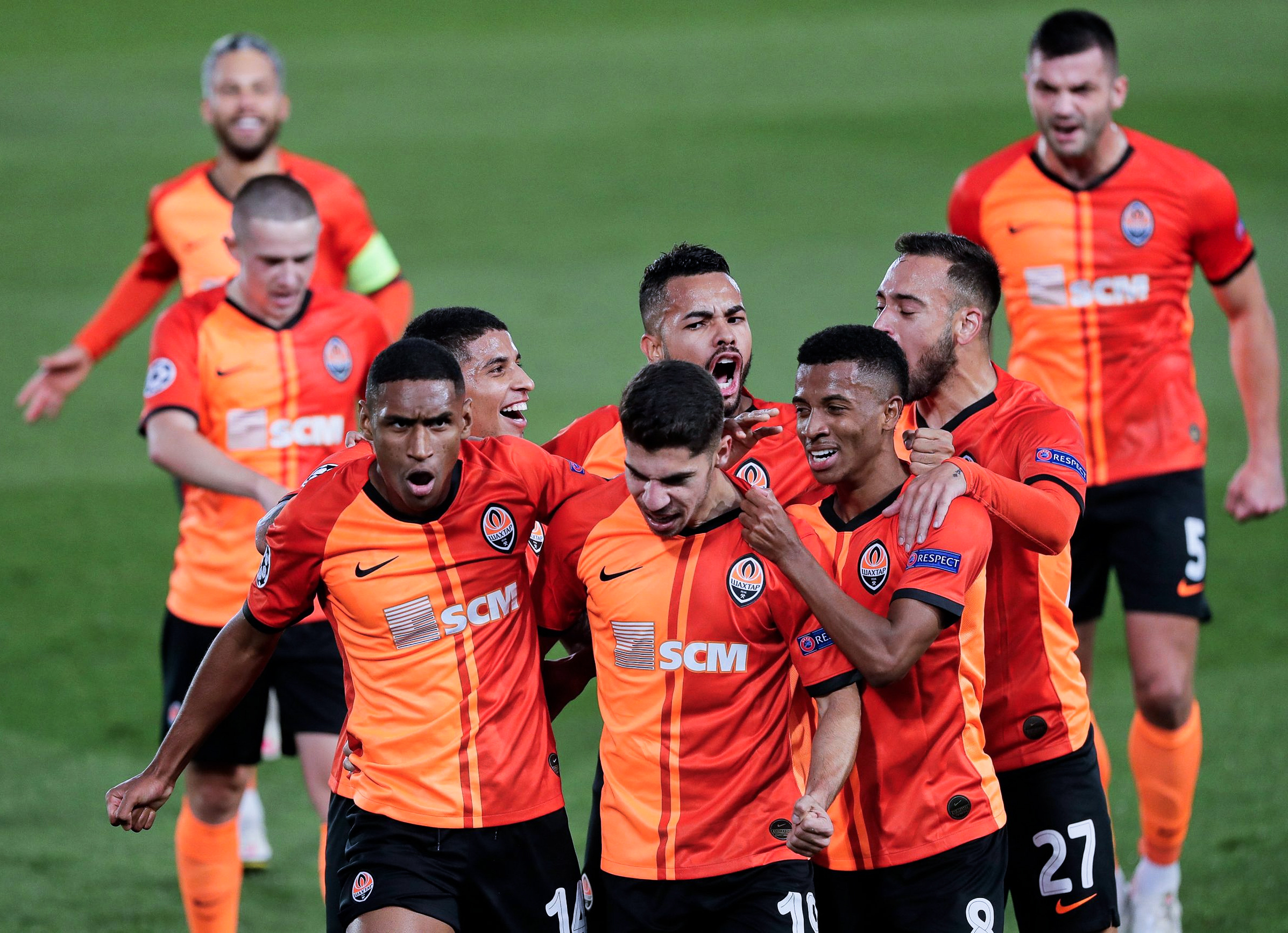 Bị di dời nhưng không hề túng quẫn: Shakhtar Donetsk vẫn giữ được sự quan trọng sau bảy năm rời xa quê hương.