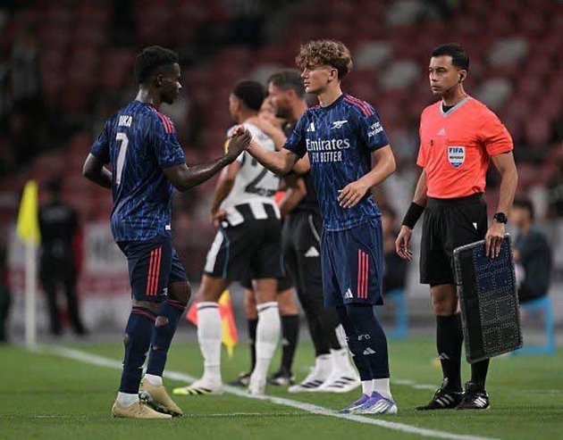 Quy trình thay người trong bóng đá