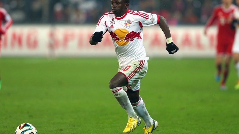 Cầu thủ Sadio Mane - Biểu tượng Senegal với lòng nhân hậu