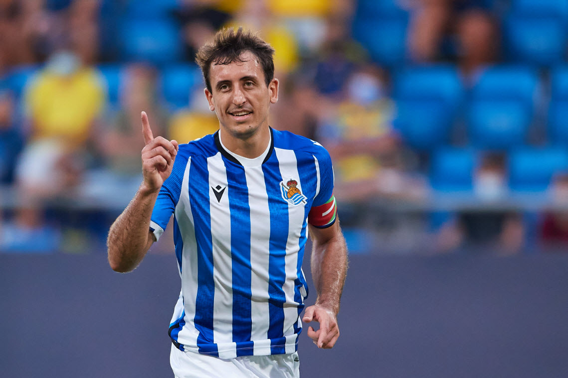 Tiểu sử cầu thủ Mikel Oyarzabal là tiền đạo của CLB Real Sociedad