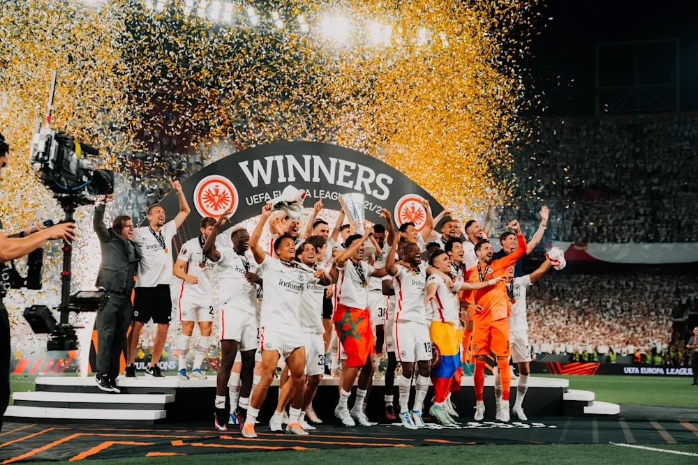 Lịch sử Câu lạc bộ Eintracht Frankfurt: Từ những ngày đầu đến biểu tượng  Bundesliga